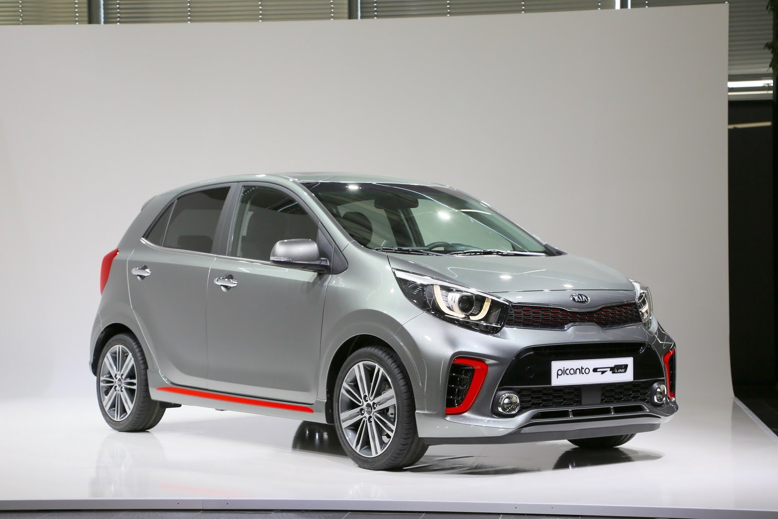 Kia Picanto x line 2021